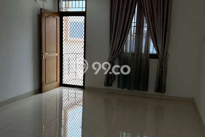 Rumah Luxury Modern Siap Huni di Jelambar Jakarta Barat Rumah Luxury Modern Siap Huni di Jelambar Jakarta Barat