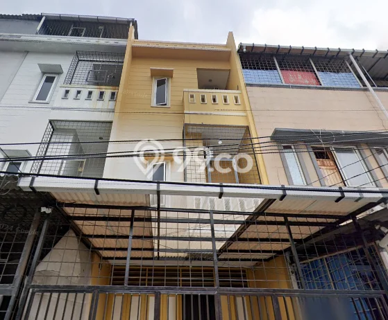 Rumah Disewakan Jakarta Barat LT 126m2 LB 300m2 Kawasan Jelambar Rumah Disewakan Jakarta Barat LT 126m2 LB 300m2 Kawasan Jelambar