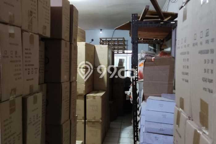 Ruko untuk Disewa di Pusat Jakarta Barat Luas Bangunan 200m2 Ruko untuk Disewa di Pusat Jakarta Barat Luas Bangunan 200m2