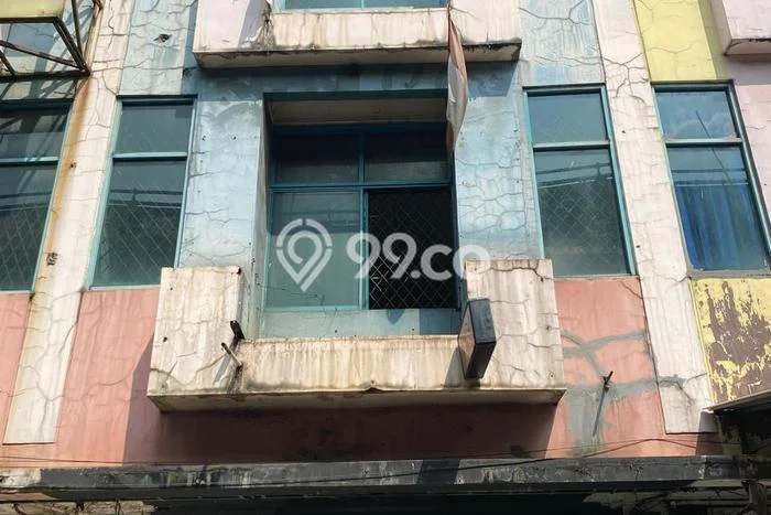 Ruko Dijual di Ciputat LT 72m2, LB 216m2 Solusi Investasi Cerdas Ruko Dijual di Ciputat LT 72m2, LB 216m2 Solusi Investasi Cerdas