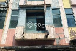 Ruko Dijual di Ciputat LT 72m2, LB 216m2 Solusi Investasi Cerdas Ruko Dijual di Ciputat LT 72m2, LB 216m2 Solusi Investasi Cerdas