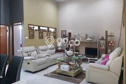 Jual Rumah Favorit Siap Huni LB 150m2 di Batununggal, Bandung Jual Rumah Favorit Siap Huni LB 150m2 di Batununggal, Bandung