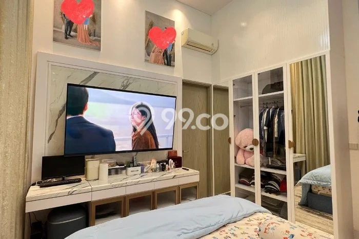 Disewakan! Rumah 3 Kamar Tidur &
4 Kamar Mandi di Jakarta Garden City, Jakarta Timur Disewakan! Rumah 3 Kamar Tidur &
4 Kamar Mandi di Jakarta Garden City, Jakarta Timur