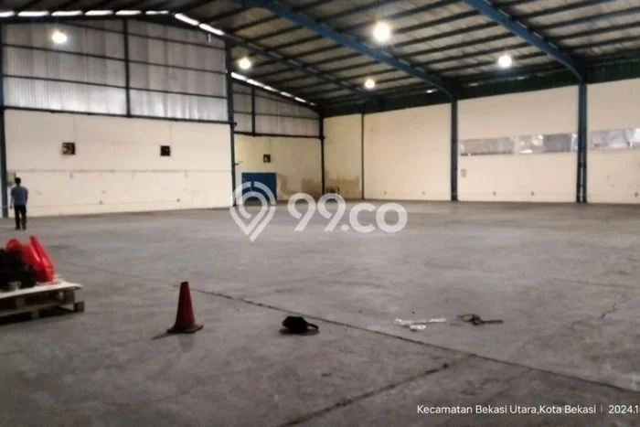 Unit Gudang Disewakan di Harapan Jaya di Area Ramai & Strategis Unit Gudang Disewakan di Harapan Jaya di Area Ramai & Strategis