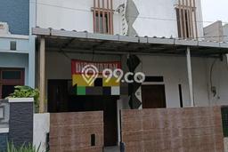 Disewakan! Rumah 3 Kamar Tidur &
4 Kamar Mandi di Pulomas, Jakarta Timur Disewakan! Rumah 3 Kamar Tidur &
4 Kamar Mandi di Pulomas, Jakarta Timur