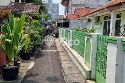 Rumah Eksklusif Dijual LT 672m2 di Tebet, Jakarta Selatan Rumah Eksklusif Dijual LT 672m2 di Tebet, Jakarta Selatan