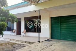Lokasi strategis! Rumah siap pakai dikontrakkan di Laweyan LB 360m2 Lokasi strategis! Rumah siap pakai dikontrakkan di Laweyan LB 360m2