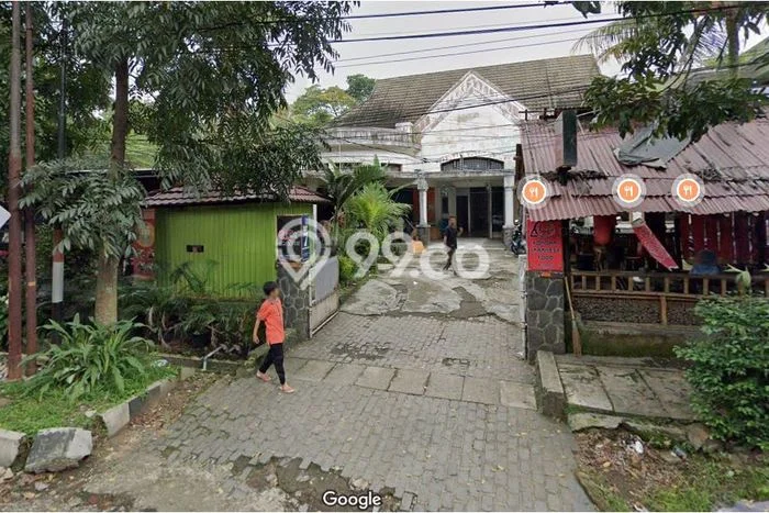 Tempat Usaha Mainroad di Sayap Riau Bandung Tempat Usaha Mainroad di Sayap Riau Bandung