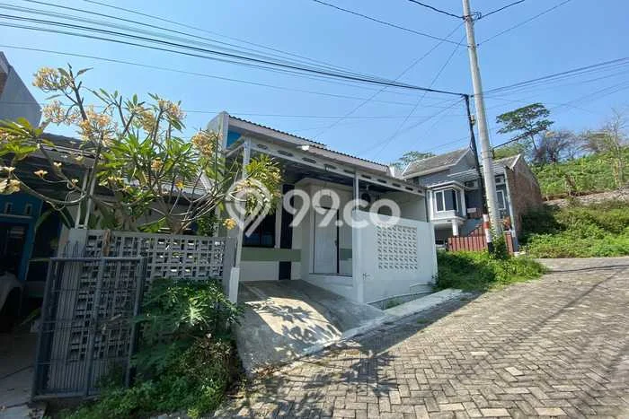 Rumah Minimalis LB/LT 36m2/60m2 Dijual di Meteseh, Semarang Rumah Minimalis LB/LT 36m2/60m2 Dijual di Meteseh, Semarang