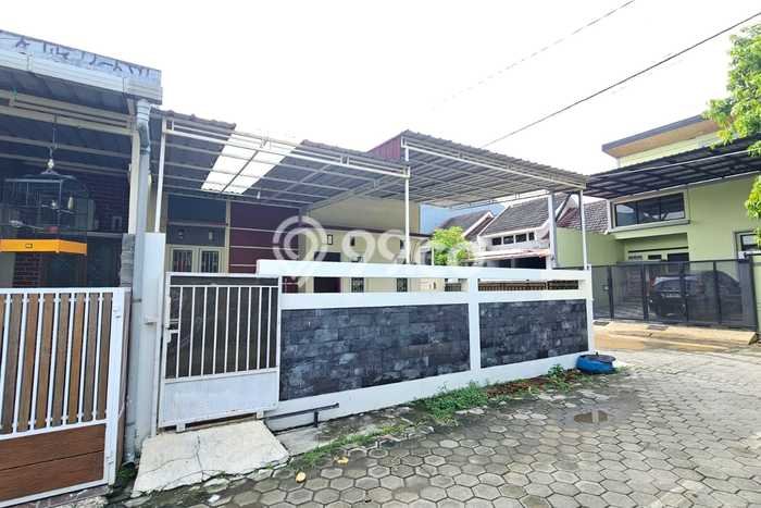 Rumah Strategis Minimalis Lb 60m2 di Pedurungan, Semarang Rumah Strategis Minimalis Lb 60m2 di Pedurungan, Semarang