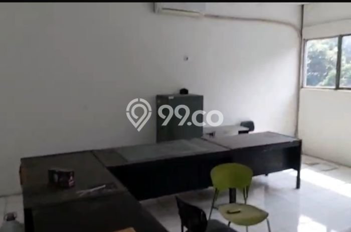 Unit Gudang Disewa Lokasi Lippo Cikarang, Cikarang Spesifikasi Luas Bangunan 1800m2 Unit Gudang Disewa Lokasi Lippo Cikarang, Cikarang Spesifikasi Luas Bangunan 1800m2