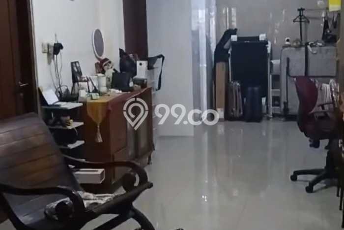 Hunian Strategis 3 KT LB 124m2 Kondisi Bagus di Harapan Indah Hunian Strategis 3 KT LB 124m2 Kondisi Bagus di Harapan Indah