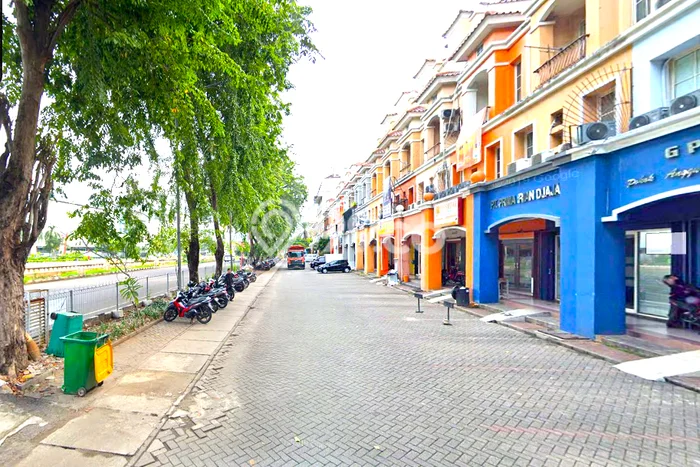 Siap Huni Rumah Mewah 3 Kamar di Kelapa Gading Dekat ke Mana Saja Siap Huni Rumah Mewah 3 Kamar di Kelapa Gading Dekat ke Mana Saja