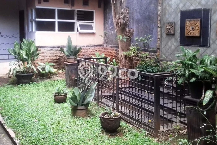 Rumah Cantik Siap Pakai Di Duren Sawit Luas 400m2 Lokasi Strategis Rumah Cantik Siap Pakai Di Duren Sawit Luas 400m2 Lokasi Strategis