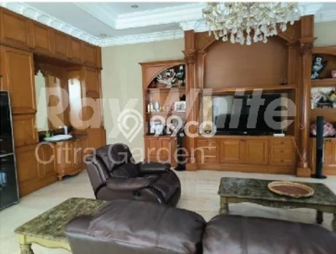 Ready to Use! Luxury House LT 337m2 Desain Elegan di Daan Mogot Ready to Use! Luxury House LT 337m2 Desain Elegan di Daan Mogot