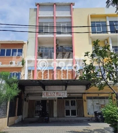 Unit Ruko Dijual di Jakarta Barat LT 136m2 & LB 408m2 Unit Ruko Dijual di Jakarta Barat LT 136m2 & LB 408m2