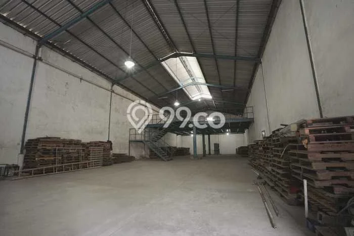 Disewakan Gudang di Pusat Kota Tangerang Ramai Strategis Disewakan Gudang di Pusat Kota Tangerang Ramai Strategis