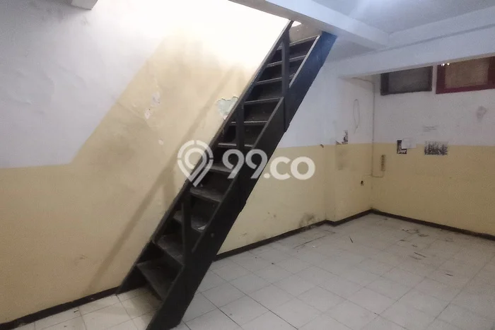 Disewakan! Rumah 3 Kamar Tidur &
2 Kamar Mandi di Kedung Doro, Surabaya Disewakan! Rumah 3 Kamar Tidur &
2 Kamar Mandi di Kedung Doro, Surabaya