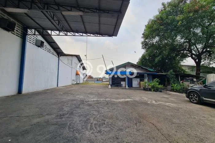 Gudang Disewakan Lokasi Ciracas Jakarta Timur Harga Spesial! Gudang Disewakan Lokasi Ciracas Jakarta Timur Harga Spesial!