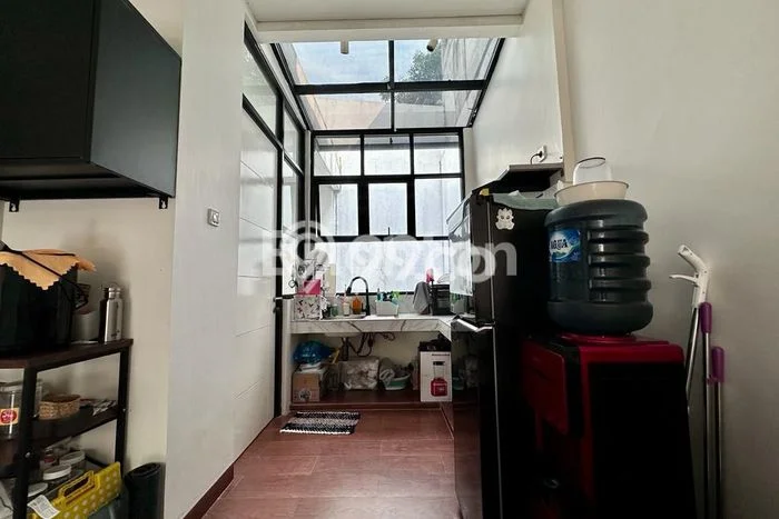 Rumah Luas Asri 3 KT Siap Pakai di Bintaro Tangerang Selatan Rumah Luas Asri 3 KT Siap Pakai di Bintaro Tangerang Selatan