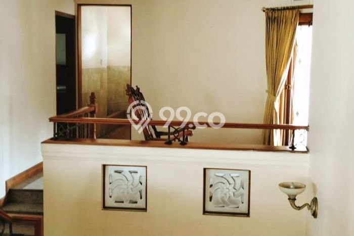 Rumah Eksklusif Siap Huni LT 590m2 di Kelapa Gading, Jakarta Utara Rumah Eksklusif Siap Huni LT 590m2 di Kelapa Gading, Jakarta Utara
