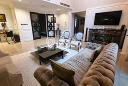 Hunian Apartemen Eksklusif untuk Dijual di Jakarta Selatan dengan 4 BR & 5 Kamar Mandi Hunian Apartemen Eksklusif untuk Dijual di Jakarta Selatan dengan 4 BR & 5 Kamar Mandi