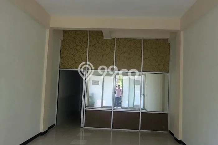 Disewakan Ruko komersial di Rungkut luas bangunan 120m2 Disewakan Ruko komersial di Rungkut luas bangunan 120m2