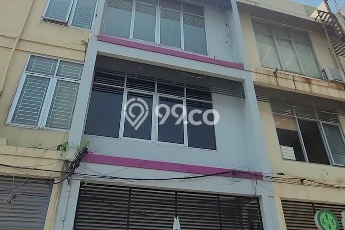 Disewakan Ruko komersial di Rungkut luas bangunan 120m2 Disewakan Ruko komersial di Rungkut luas bangunan 120m2