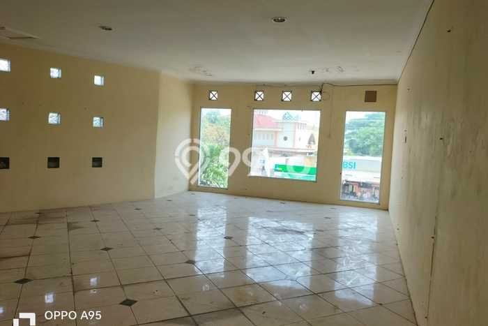 Lokasi Strategis! Dijual Ruko Bisnis di Mijen, Semarang Kondisi Baik Lokasi Strategis! Dijual Ruko Bisnis di Mijen, Semarang Kondisi Baik