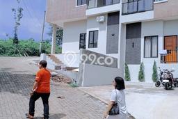 For Sale Rumah 3 Kamar Lokasi Strategis Nyaman dan Strategis di Tembalang For Sale Rumah 3 Kamar Lokasi Strategis Nyaman dan Strategis di Tembalang