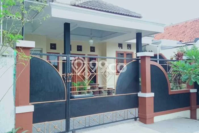 Jual Rumah Mewah Megah Dengan View Cantik di Puspowarno, Semarang Jual Rumah Mewah Megah Dengan View Cantik di Puspowarno, Semarang