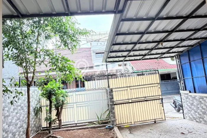 Jarang Ada! Rumah Kontrakan 4 Kamar Bagus Siap Huni BKR Jarang Ada! Rumah Kontrakan 4 Kamar Bagus Siap Huni BKR