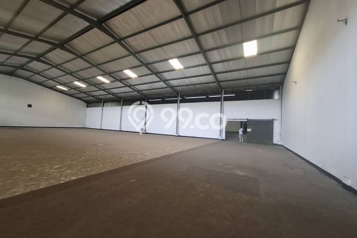 Unit Gudang Disewa Lokasi Cimahi Tengah, Cimahi Spesifikasi Luas Bangunan 6000m2 Unit Gudang Disewa Lokasi Cimahi Tengah, Cimahi Spesifikasi Luas Bangunan 6000m2