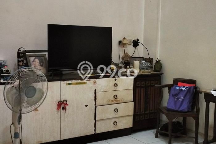 For Sale Rumah 3 Kamar Lokasi Strategis Nyaman dan Strategis di Kelapa Gading For Sale Rumah 3 Kamar Lokasi Strategis Nyaman dan Strategis di Kelapa Gading
