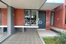 Rumah Strategis Minimalis Lb 68m2 di BSD, Tangerang Selatan Rumah Strategis Minimalis Lb 68m2 di BSD, Tangerang Selatan