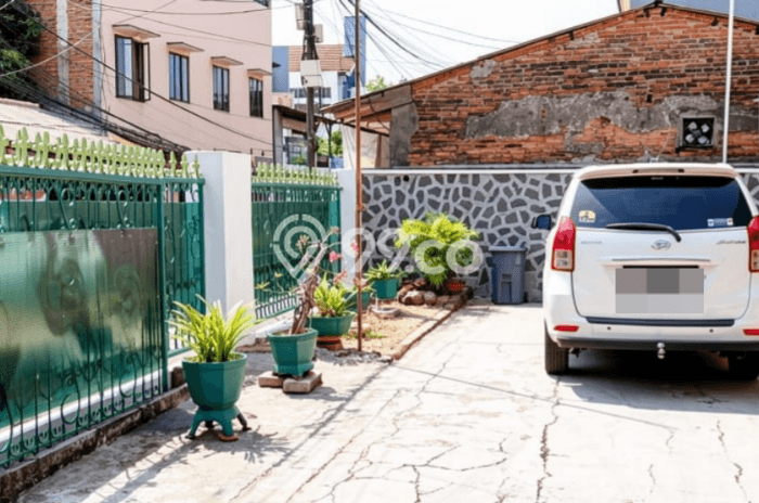 Hunian Mewah LB 330m2 Siap Pakai Desain Elegan di Mampang, Jakarta Selatan Hunian Mewah LB 330m2 Siap Pakai Desain Elegan di Mampang, Jakarta Selatan