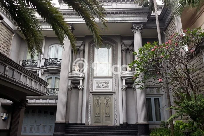 Hunian Elit LB 1380m2 Siap Huni Desain Elegan di Mutiara Kedoya, Jakarta Barat Hunian Elit LB 1380m2 Siap Huni Desain Elegan di Mutiara Kedoya, Jakarta Barat