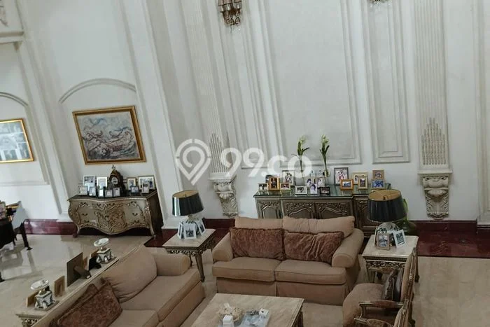 Hunian Elit LB 1380m2 Siap Huni Desain Elegan di Mutiara Kedoya, Jakarta Barat Hunian Elit LB 1380m2 Siap Huni Desain Elegan di Mutiara Kedoya, Jakarta Barat