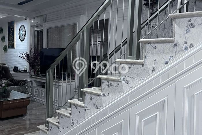 Disewakan! Rumah 4 Kamar Tidur &
3 Kamar Mandi di Golf Island, Jakarta Utara Disewakan! Rumah 4 Kamar Tidur &
3 Kamar Mandi di Golf Island, Jakarta Utara