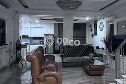 Disewakan! Rumah 4 Kamar Tidur &
3 Kamar Mandi di Golf Island, Jakarta Utara Disewakan! Rumah 4 Kamar Tidur &
3 Kamar Mandi di Golf Island, Jakarta Utara