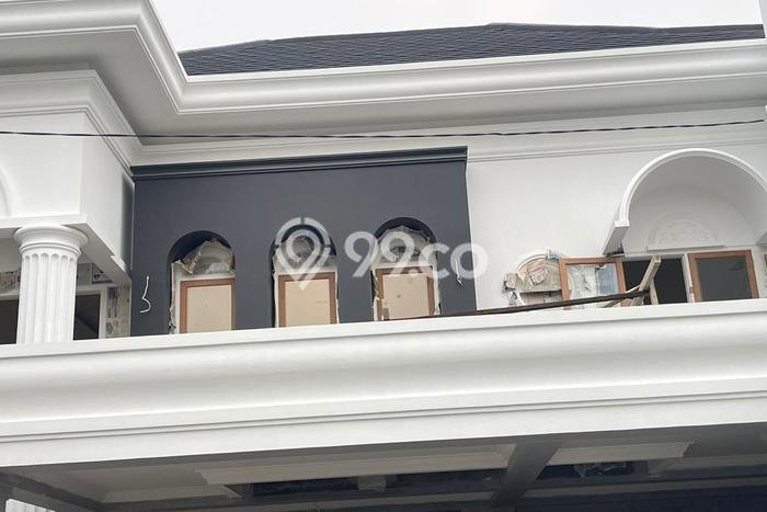 Rumah Luxury Modern Siap Huni di Pulogebang Jakarta Timur Rumah Luxury Modern Siap Huni di Pulogebang Jakarta Timur