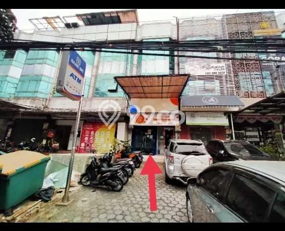 Unit Ruko Paling Strategis di Tebet Jakarta Selatan dengan LB 270m2 Unit Ruko Paling Strategis di Tebet Jakarta Selatan dengan LB 270m2