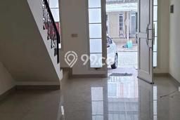 Rumah Kontrakan Jakarta Barat LT 60m2 LB 80m2 Area Green Lake City Rumah Kontrakan Jakarta Barat LT 60m2 LB 80m2 Area Green Lake City