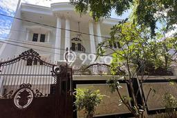Jual Rumah Luas Megah Dengan View Eksklusif di Sunter, Jakarta Utara Jual Rumah Luas Megah Dengan View Eksklusif di Sunter, Jakarta Utara