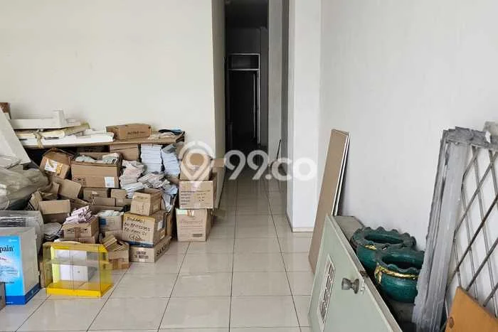 Unit Ruko Dijual di Jakarta Barat LT 77m2 & LB 210m2 Unit Ruko Dijual di Jakarta Barat LT 77m2 & LB 210m2