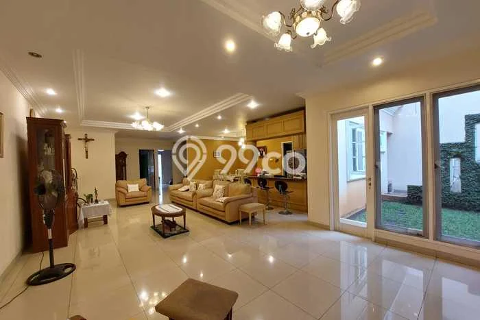 Rumah Eksklusif Dijual LT 300m2 di Curug, Tangerang Rumah Eksklusif Dijual LT 300m2 di Curug, Tangerang