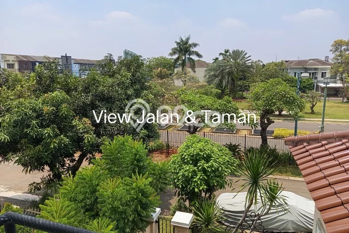 Rumah Eksklusif Dijual LT 300m2 di Curug, Tangerang Rumah Eksklusif Dijual LT 300m2 di Curug, Tangerang
