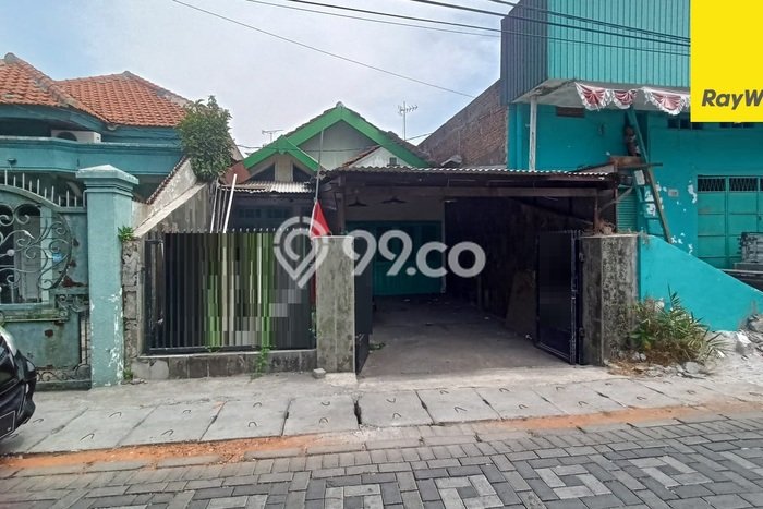 Jual Rumah Favorit Siap Huni LB 191m2 di Gayungan, Surabaya Jual Rumah Favorit Siap Huni LB 191m2 di Gayungan, Surabaya