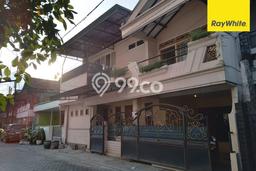 Rumah Modern 12 KT di kertajaya Surabaya Rumah Modern 12 KT di kertajaya Surabaya