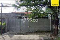 Rumah Strategis Modern Lb 225m2 di Rungkut, Surabaya Rumah Strategis Modern Lb 225m2 di Rungkut, Surabaya